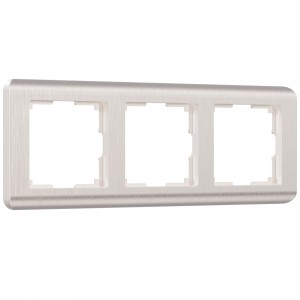 Рамка на 3 поста  (перламутровый)