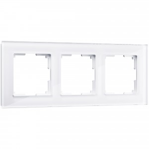 WERKEL Favorit WL01-Frame-03 / Рамка на 3 поста (белый,стекло) a030821 W0031101 