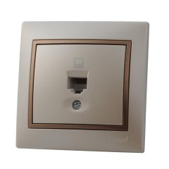 Розетка компьютерная Lezard Mira белый жемчуг с кор. вст. 701-3031-139