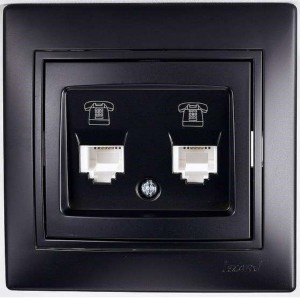 Розетка 2-ая телефонная евро Lezard Mira черная 701-4242-138