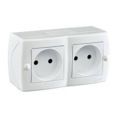 Розетка 2К двойная Mono Electric Octans IP20 16A 250V винтовое подключение белый 104-010106-121 Розетка 2К двойная Mono Electric Octans IP20 16A 250V винтовое подключение белый 104-010106-121