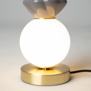 Настольный светильник Maytoni MOD362TL-L10GR3K